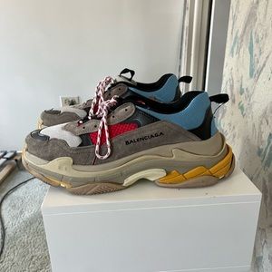balenciaga triple s sneaker colorful